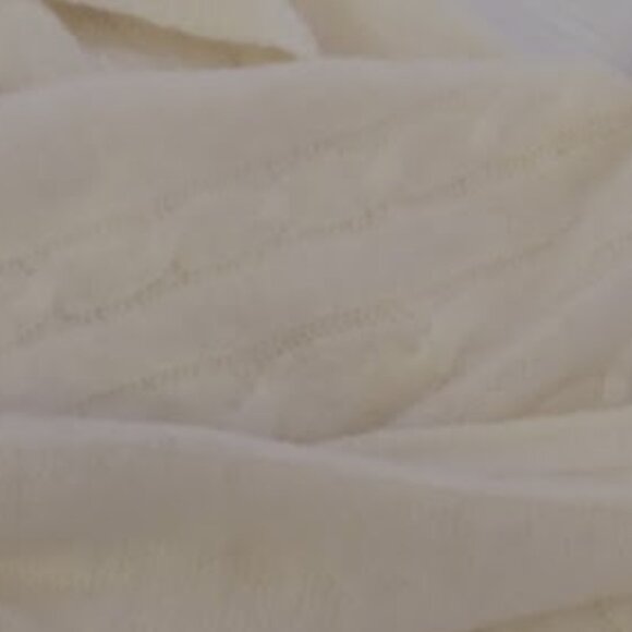 Max Studio: Cashmere cream color scarf. - Picture 2 of 4